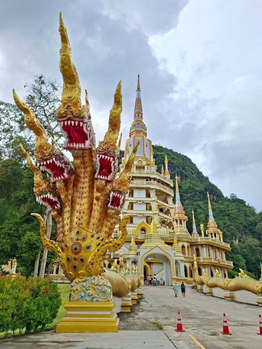 Tiger Cave Temple (Wat Tham Sua), Krabi: Adventure, Vibes & Insider Tips 🐅✨