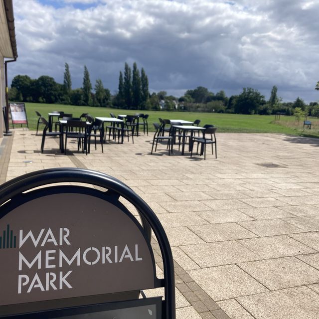 Coventry Market War Memorial Park Cathedral 考文垂 高雲地利