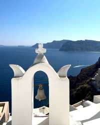 The splendor of Santorini: a Greek island oasis