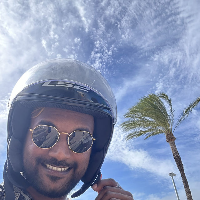Renting a scooter in Ibiza 