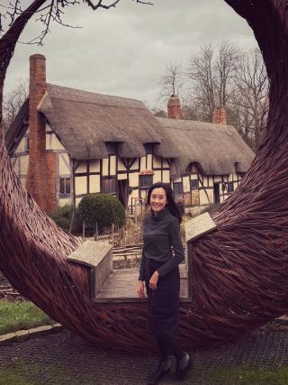 A Day in Stratford-upon-Avon – Walking in the Footsteps of Shakespeare! 🎭📖