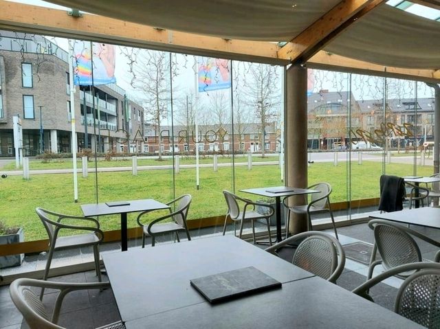 ร้านอาหารอิตาเลียนบรรยากาศดีที่ Maasmechelen
