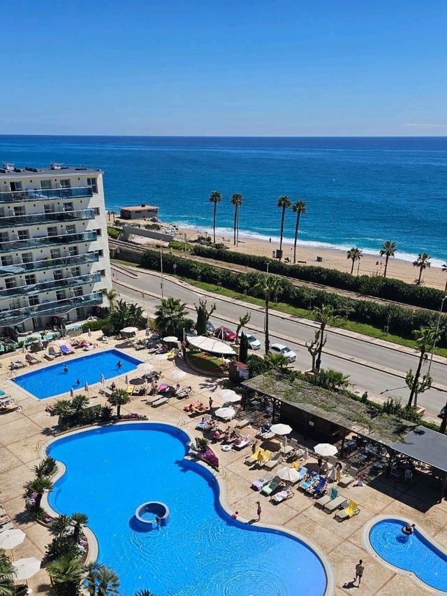 Golden Taurus Aquapark Resort: Family Fun by the Sea in Pineda de Mar