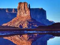 Enjoy the stunning nature of Monument Valley at Arizona-Utah state line!