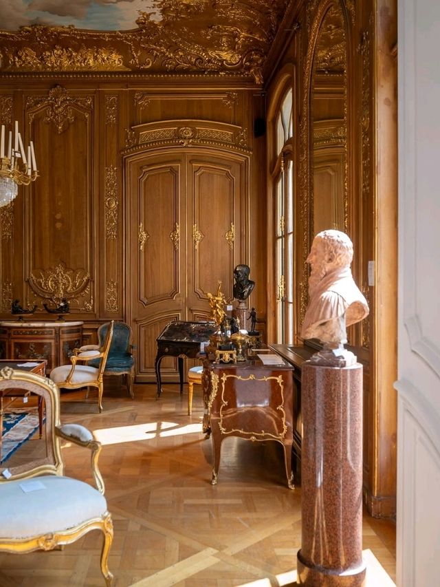 🎨 Paris Auction Houses: Where Art, History, and Passion Meet the Gavel 🏛🇫🇷