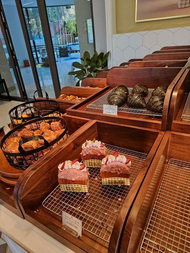 🍰 Discover Bread & Butter Bakery in Da Nang