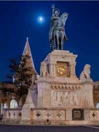 🌉👑 “Bridges, Baths & Baroque Dreams: A Royal Day in Budapest” 🇭🇺