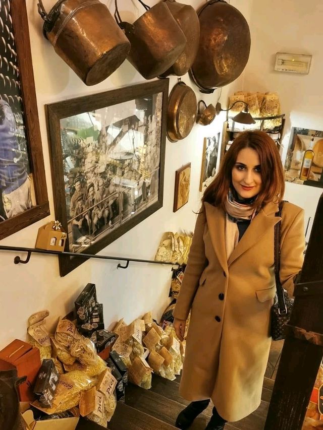 🍝 Bologna – Italy’s Hidden Gem of Food, Culture & Towers