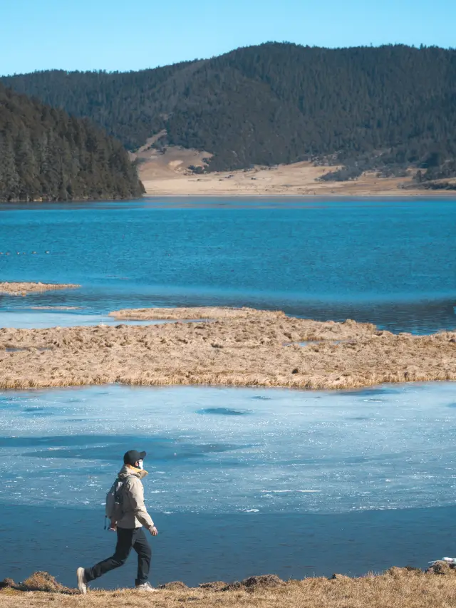 겨울의 푸타초 속두 호수가 이렇게 파랗게 놀랍게 할 수 있을까요?