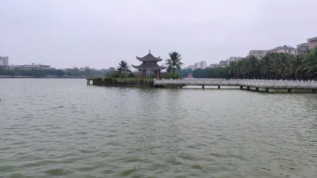 雷州西湖