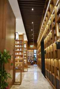 超美！豐台壕氣十足的圖書館【泰舍書局】