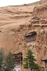 石窟藝術祁連山風光藏族風情＝張掖馬蹄寺