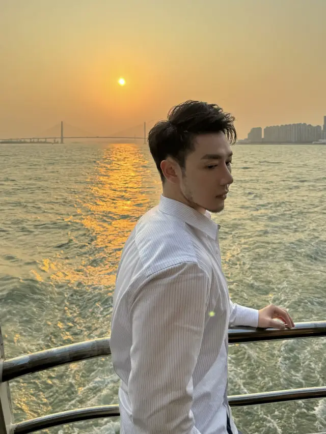 Square Ferry | When you come to Shantou, you must see the orange sea