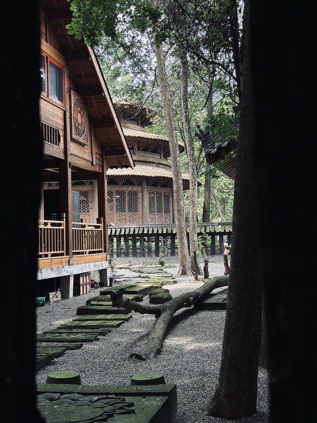 成都周邊隱藏一個小奈良唐風古寺