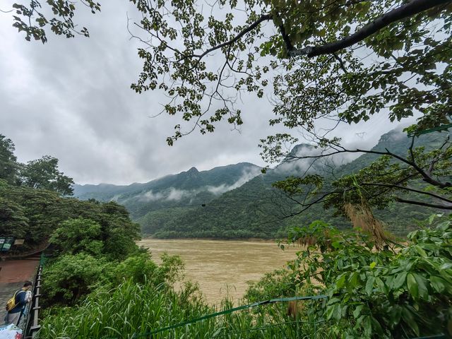 雨中徒步北江小三峡，白庙到飛來寺