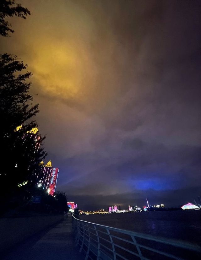 香港落日飛車 浪漫得有點封神了