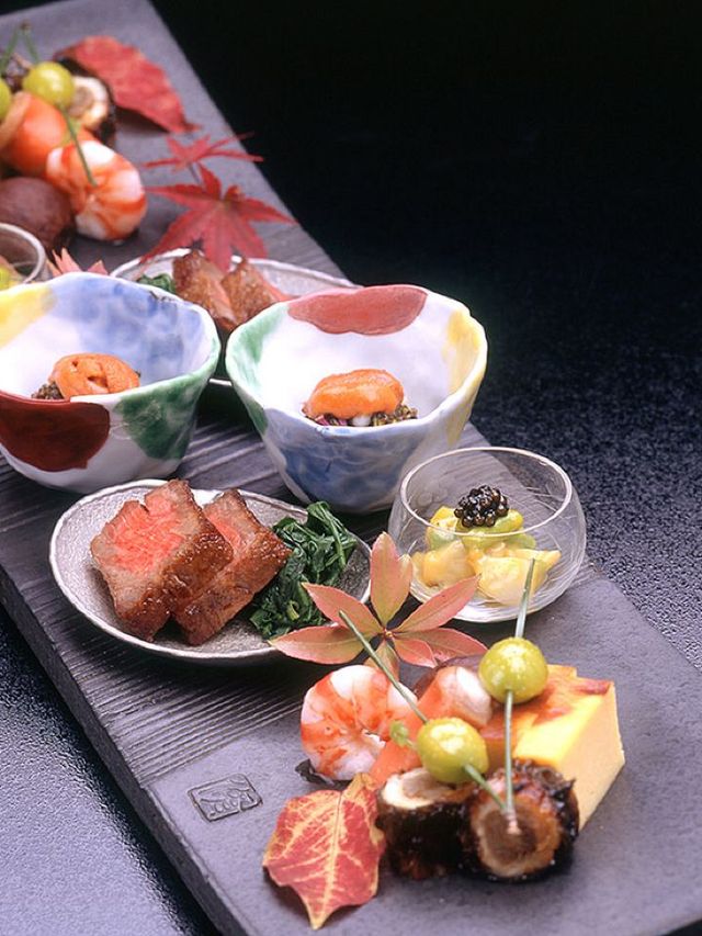 🌸 Hakone's Hidden Gem: Gora Kadan's Luxurious Retreat 🏯✨