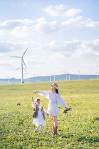 Ulanqab Family Trip｜Traveling Between Volcanoes and Grasslands