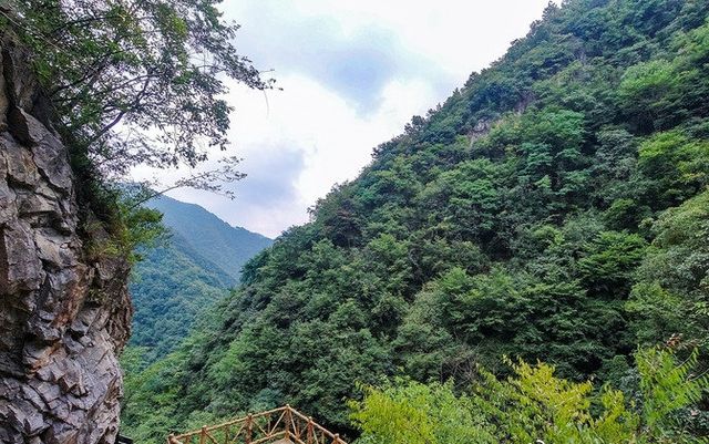 湖北香香水河丨"楚天九寨溝""小庐山"，係湖北著名嘅避暑勝地。