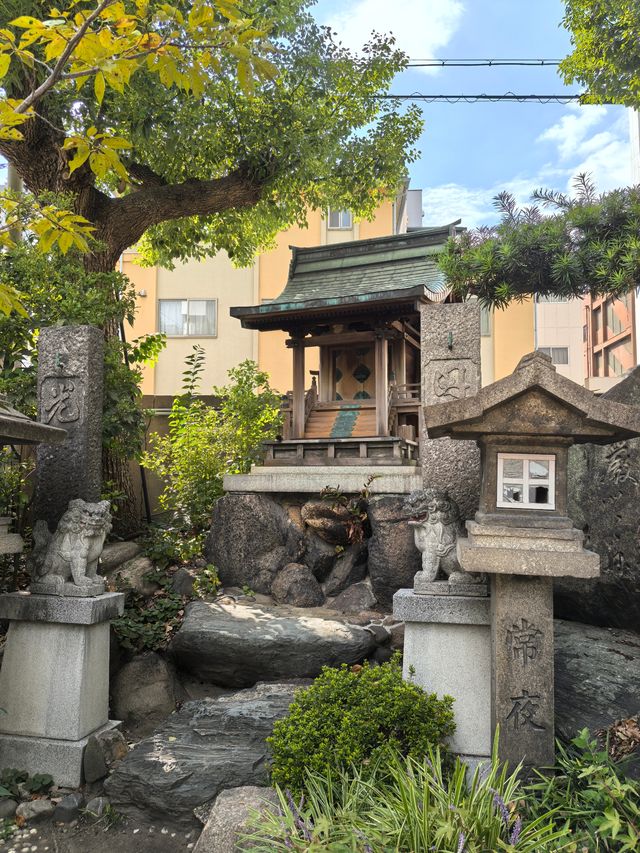 難波八阪神社。