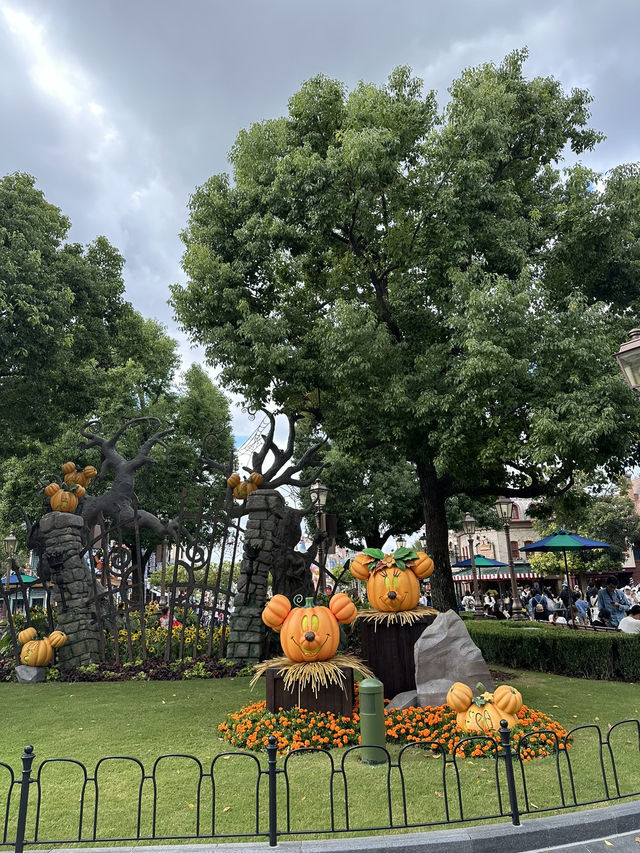 Halloween at Shanghai Disney Resort