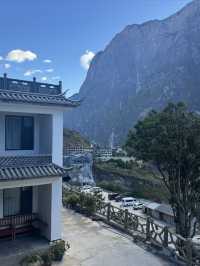 雲南｜虎跳峽中峽國際青旅 Tinas 很不錯，想感受青旅氛圍！