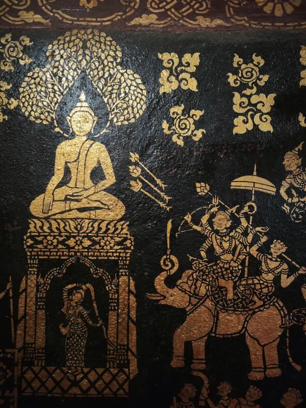 Discover the Charm of Wat Xieng Thong