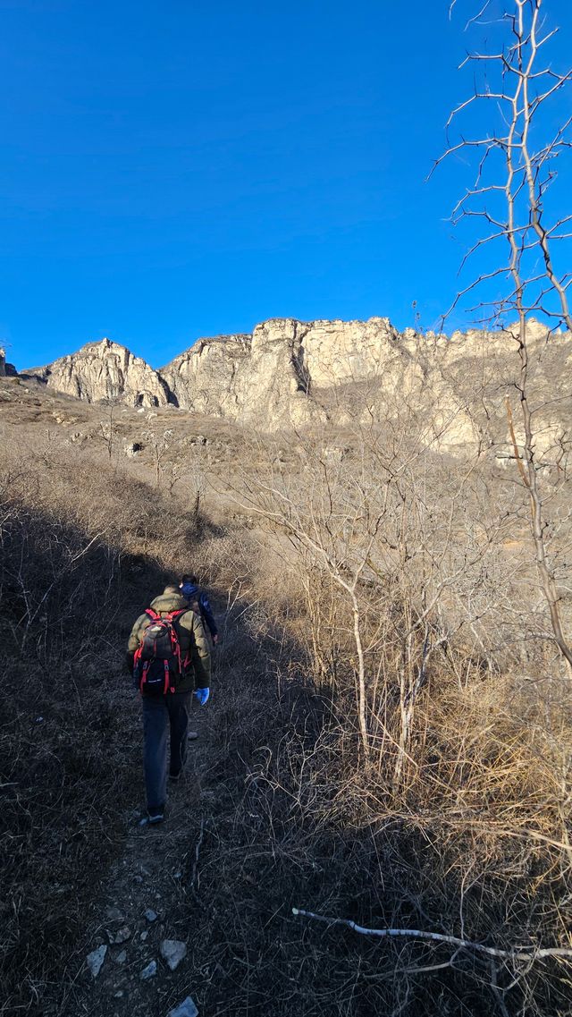 房山北寨溝 - 南梯穿越登山攻略