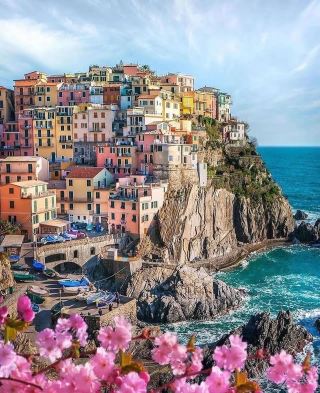 Cinque Terre, Italy: A Colorful Coastal Paradise