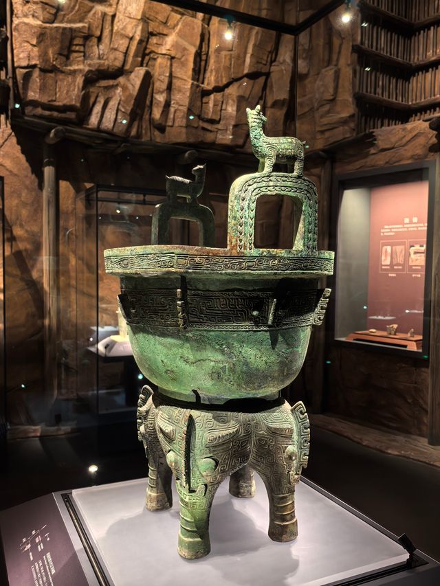 江西新干大墓商代文物展