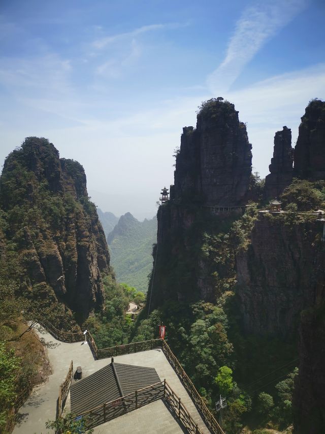不愧是廣西的張家界，無限風光在險峰