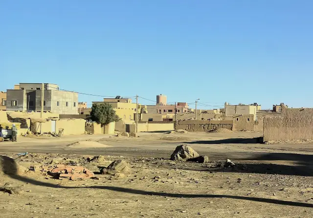 Merzouga: Cưỡi lạc đà, leo đồi cát và ngắm hoàng hôn ở sa mạc Sahara