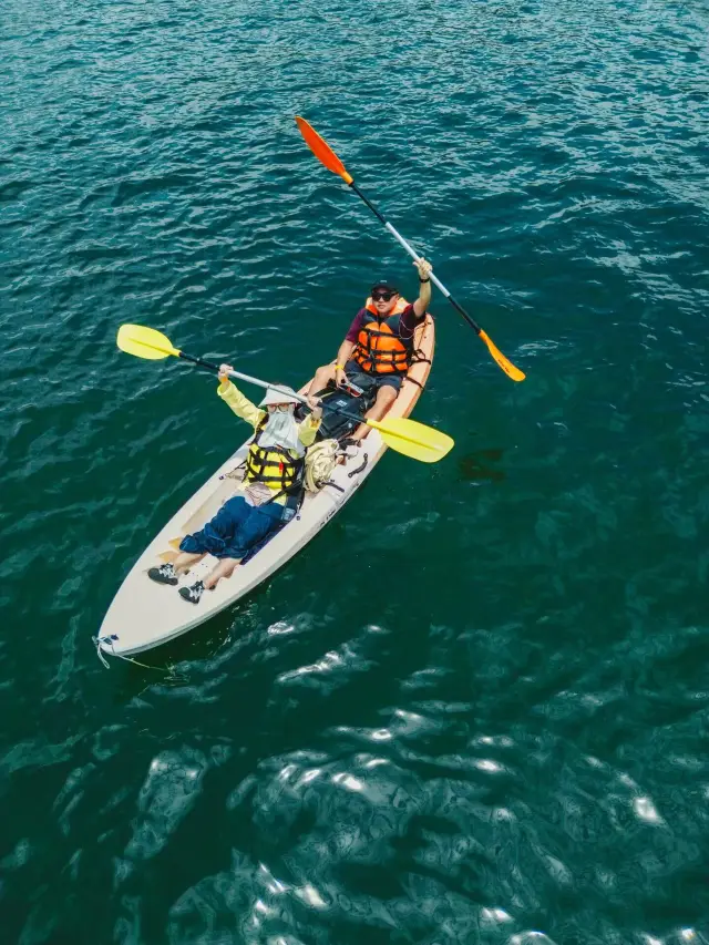 Tai Mei Tuk Village, Hong Kong, a kayaking paradise on the sea