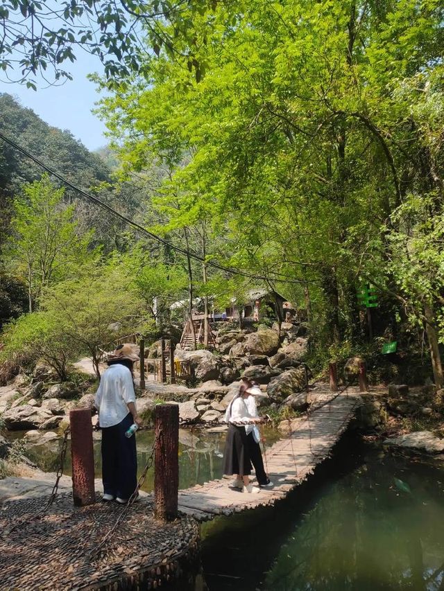 週末去浦江神麗峽打卡，真係超值！青山疊翠