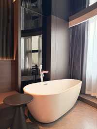 Stay in the Heart of Chongqing! This Smart Hotel in Shangqingsi is Amazing!