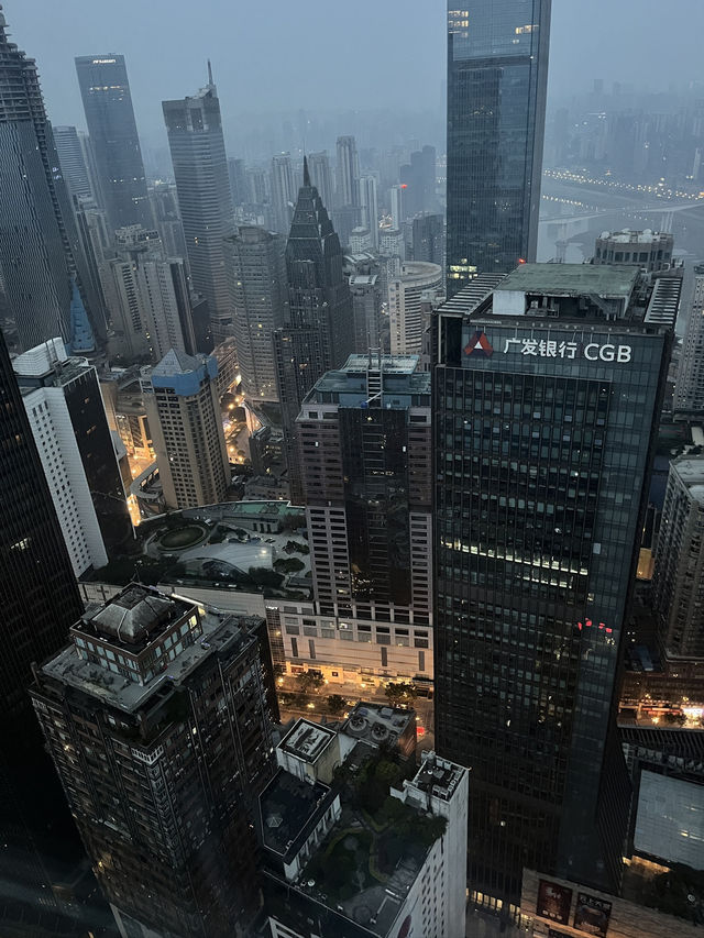 Chongqing in 3 Days: Urban Vibes, Scenic Wonders & Delicious Hotpot