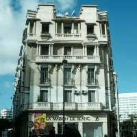 Casablanca’s Architecture – Where Tradition Meets Modern Grace 🏛️🌆