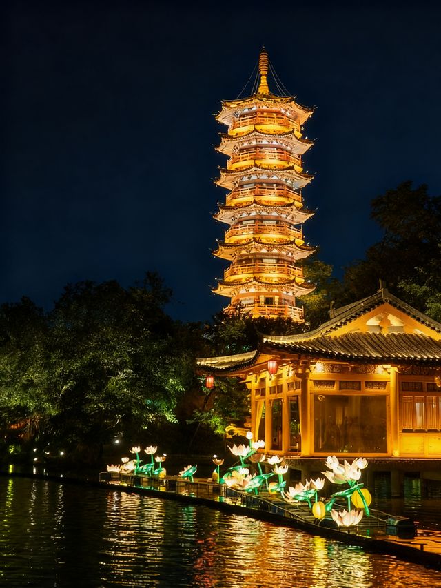 姐妹衝!桂林兩江四湖夜景美到「封神」! 姐妹衝!桂林兩江四湖夜景美到「封神」!