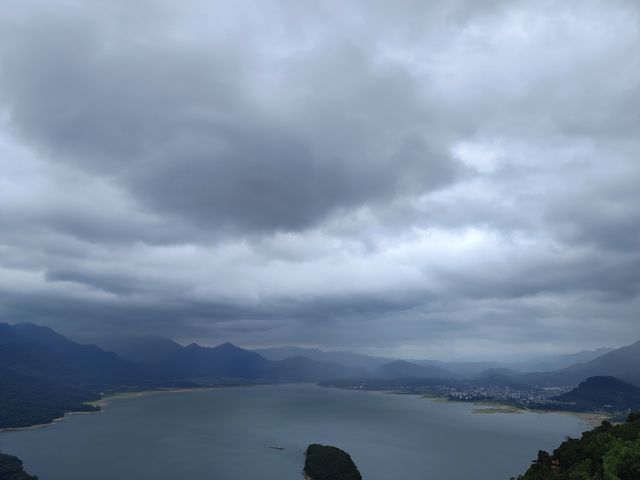 福清石竹山|陰雨天也能拍出仙氣!徒步吸氧攻略 煙雨朦朧才是真絕色!被雨水洗過的石竹山美得像水墨 福清石竹山|陰雨天也能拍出仙氣!徒步吸氧攻略 煙雨朦朧才是真絕色!被雨水洗過的石竹山美得像水墨