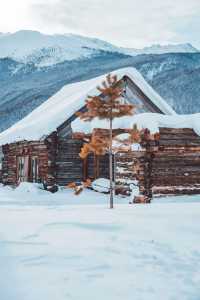 冰雪覆蓋的村落