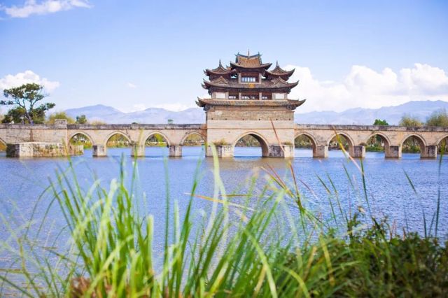 建水十七孔橋金光穿孔