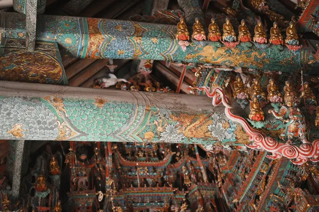 隰縣小西天：半崖聞妙音，千佛懸鏡天