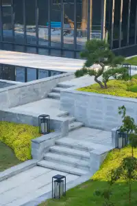 可以從晨霧中醒來的山居生活