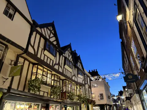 One-Day Tour of the Magical Town of York, England 🪄