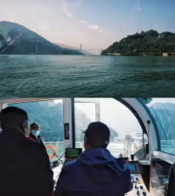 隱山𝟙𝟡|三峽之巔,煙光凝而暮山紫