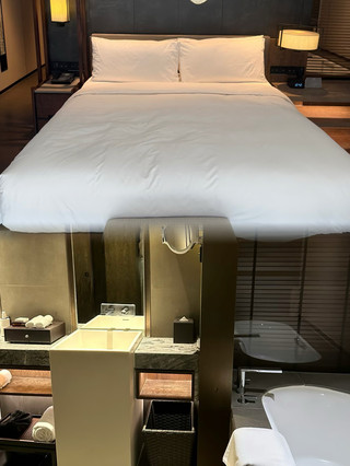 This moment made me understand the meaning of staying in a "five-star" hotel