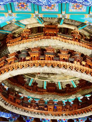 The stunning coffered ceiling at Beijing's Xiannongtan is a sight to behold. It’s my first time seeing such exquisite detail