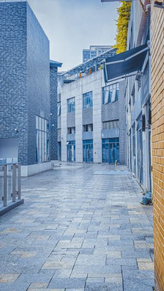 Discover the ancient charm of Lingnan on a rainy day