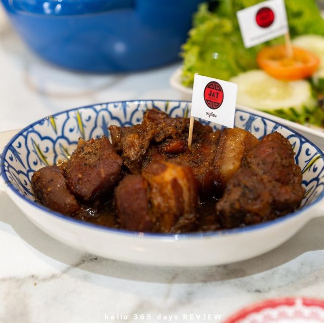 J&T Restaurant อาหารดีเมืองระนอง