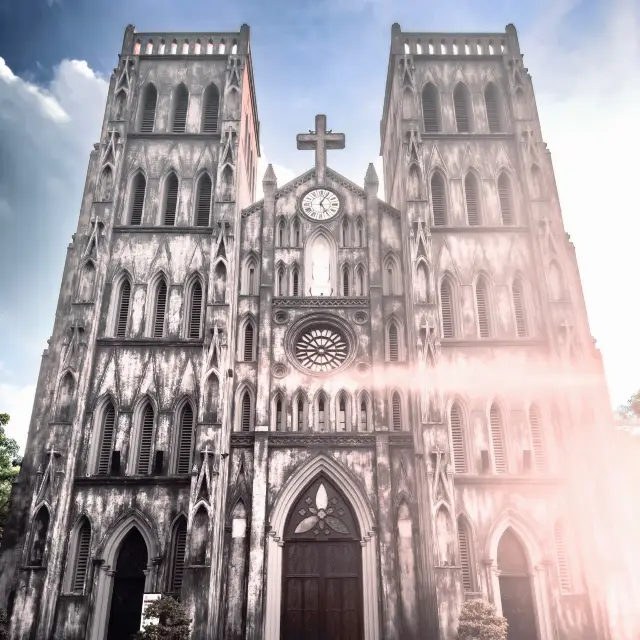 A Stunning Vietnamese Cathedral!